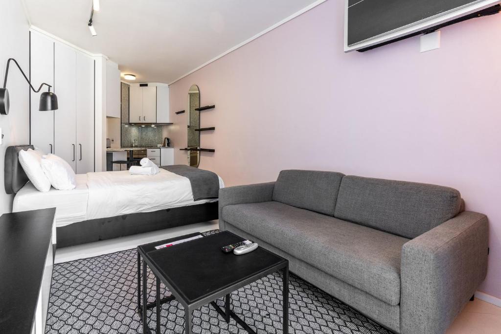 Flamingo 405 - Sea Point Studio Apartment