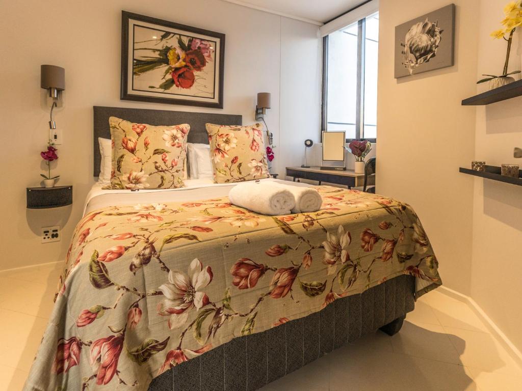Flamingo Sea Point Sea View Luxury Best Position 1 Bedroom Apartment Queen Size Bed & Inverter For TV