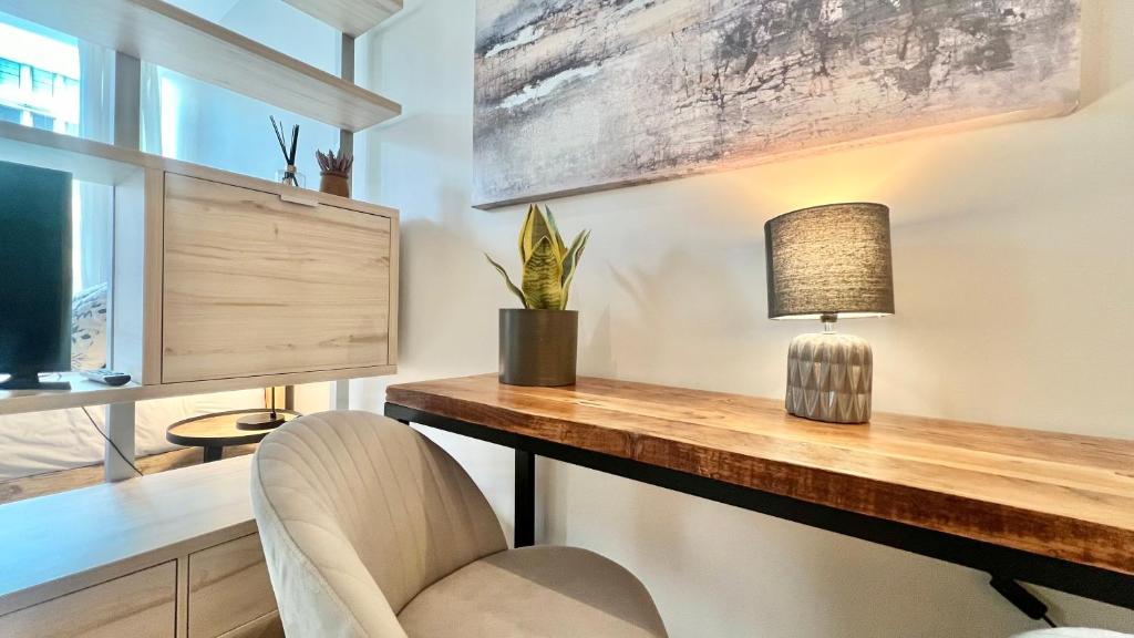 Fresh Modern Apartment in City Center
