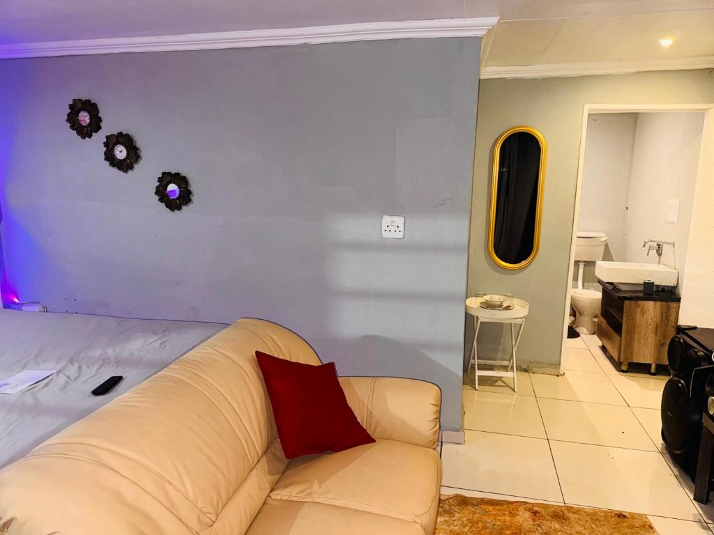 Golden Hwy Guesthouse Evaton