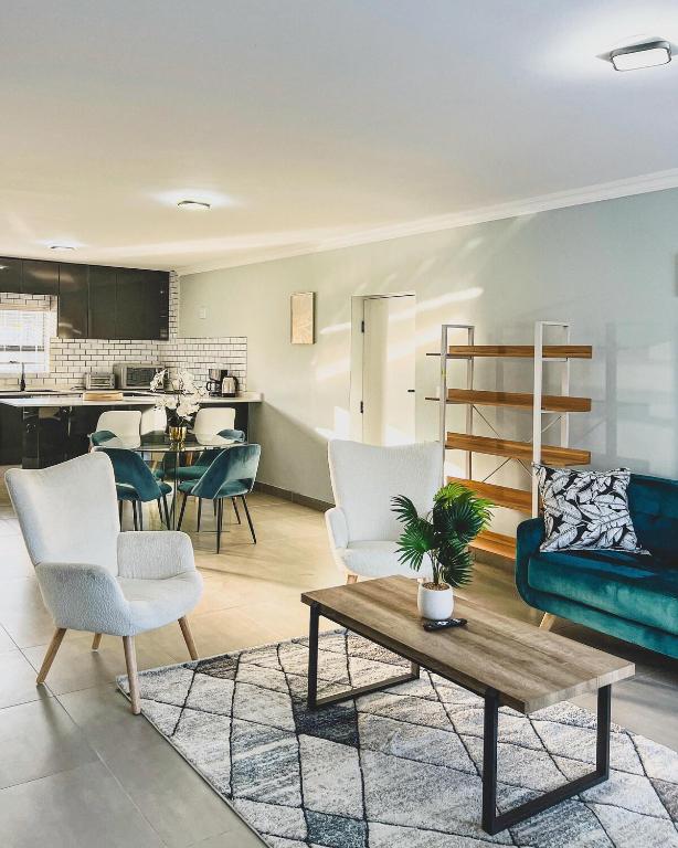 Goodness Century Apartment
