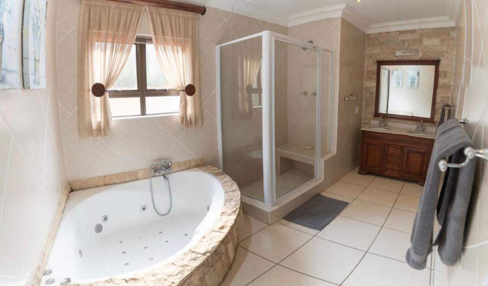 Gracelands Beach Lodge