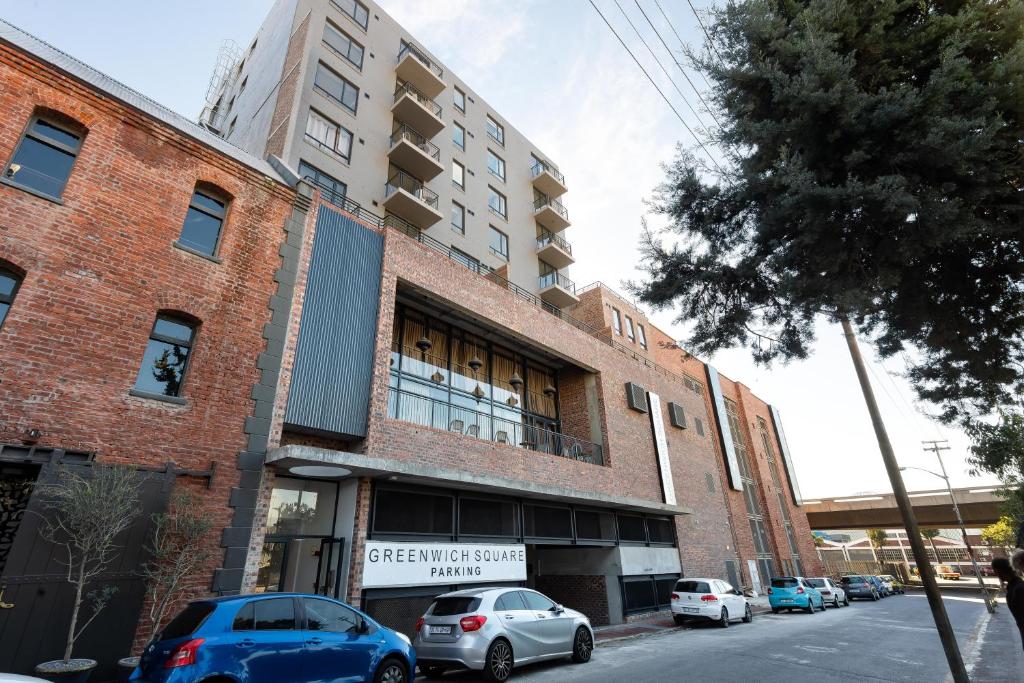 Greenwich Apartments
