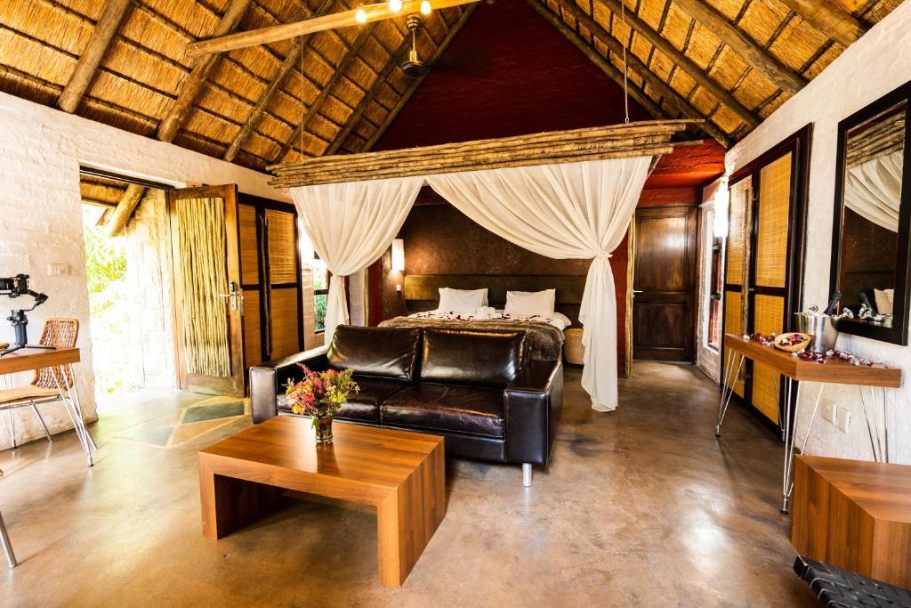 Hakunamatata Lodge & Health Spa/ Wedding & Conference venue