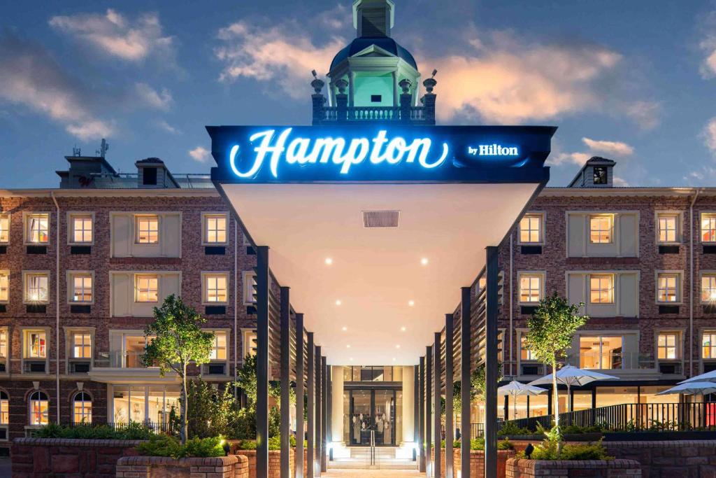 Hampton By Hilton Sandton Grayston