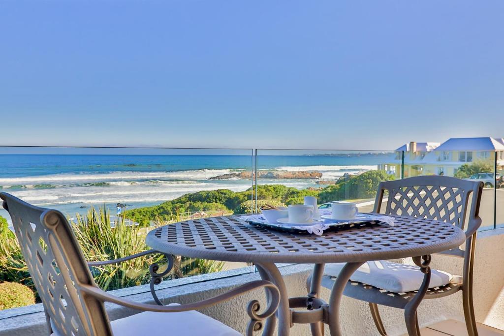 Hermanus Beachfront Lodge - Solar Power