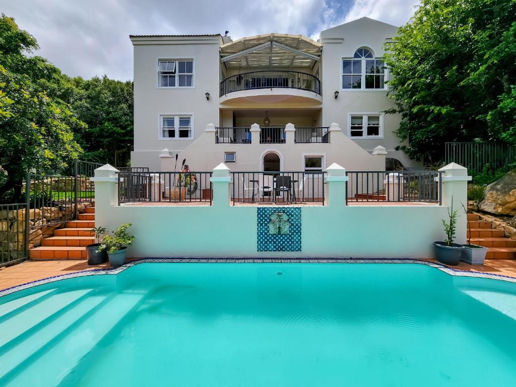 Hout Bay Family Home Pool Sauna Mountain Views