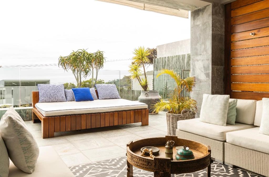IBIZA SUITE in MODERN, LUXURY VILLA in CAMPS BAY