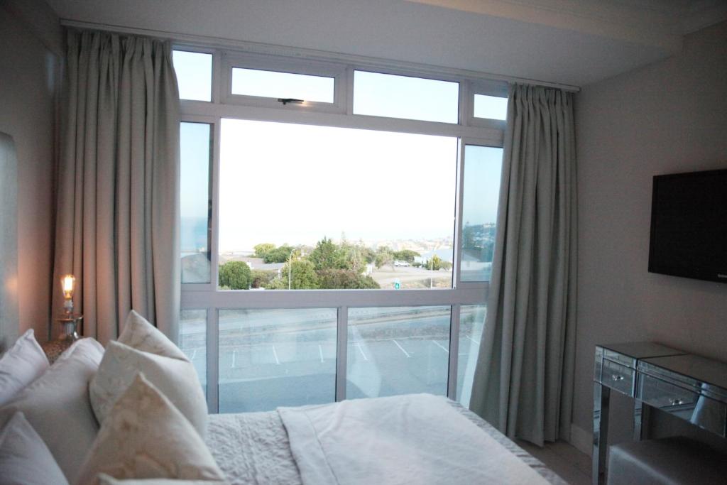view at the bay 4