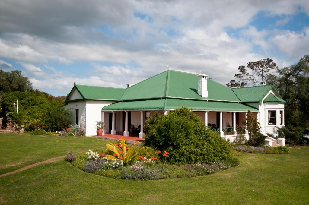 Leeuwenbosch Country House - Amakhala Game Reserve