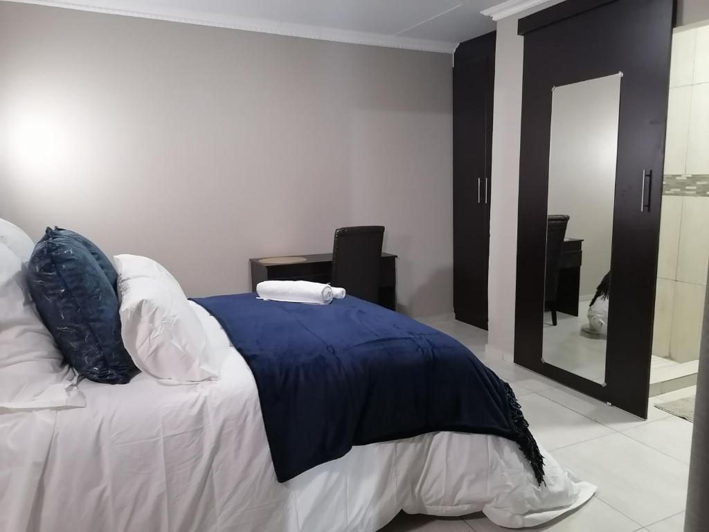 Lukhanya Guesthouse