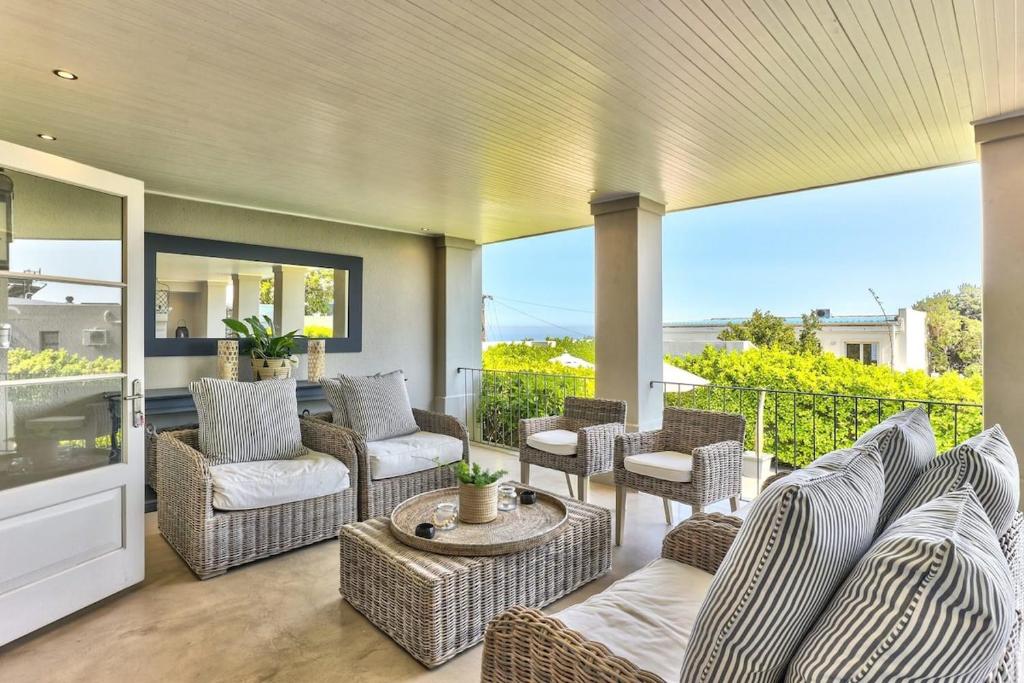 Lush Family Home in prestigious area