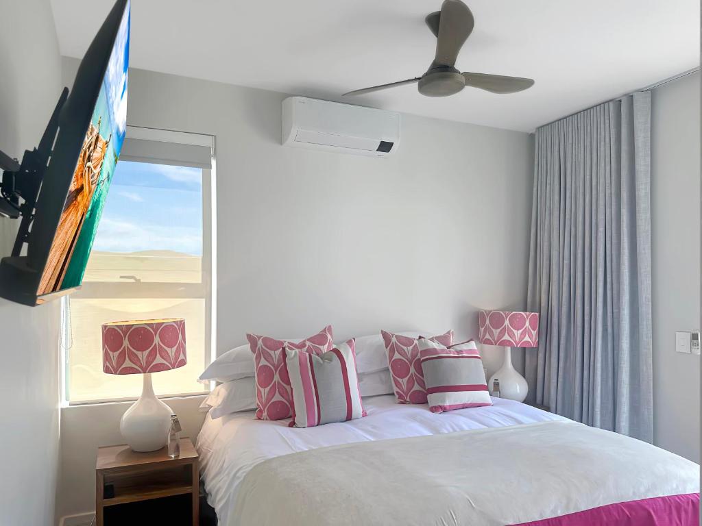 Lux Villas, Wine, View, Activities, Nature