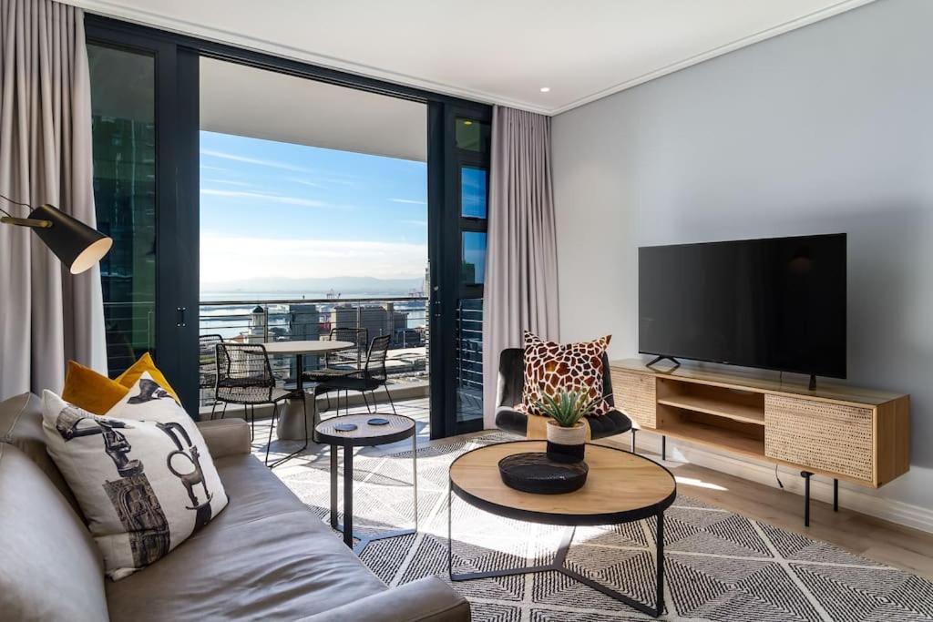 Luxury 2 Bed Corner apartment