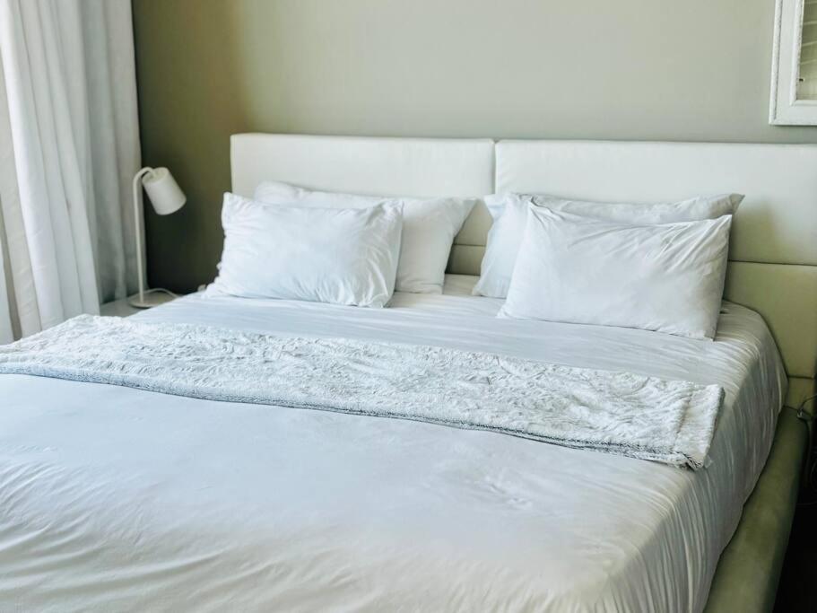 Luxury Two Bed - Crystal Towers - Spectacular Views