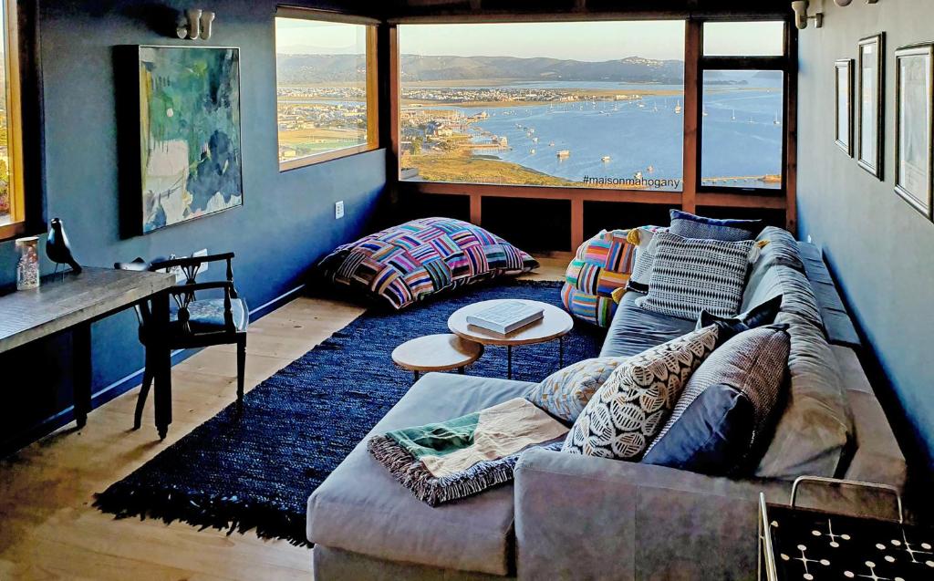 Main House - Maison Mahogany - 100sqm design with lagoon view and jacuzzi
