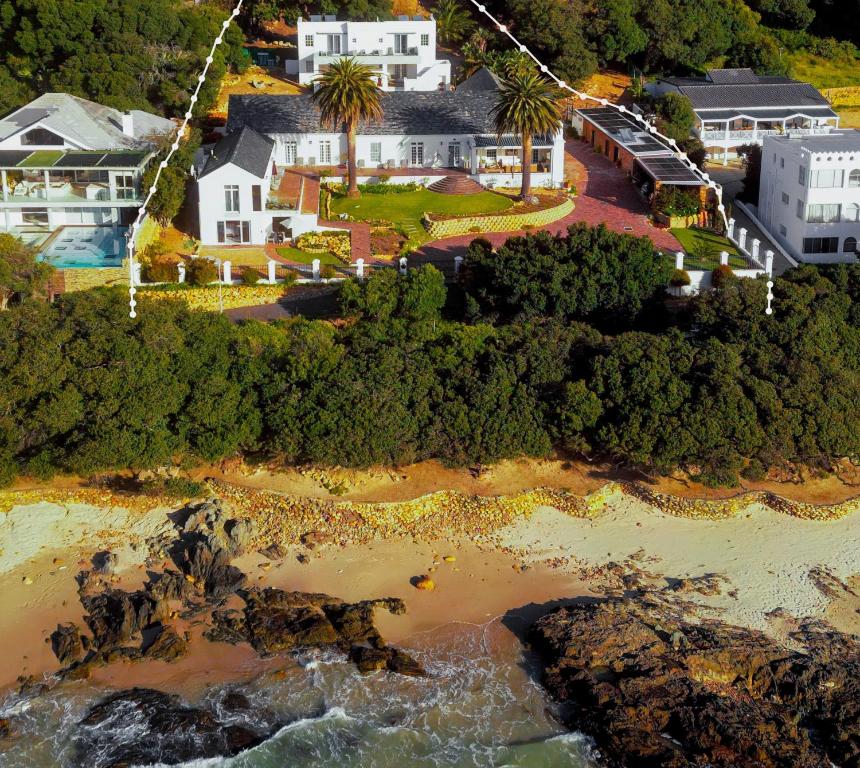 Manor on the Bay