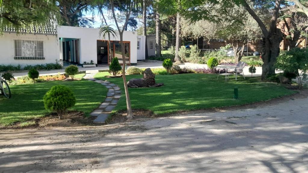 Emasimini Cottages
