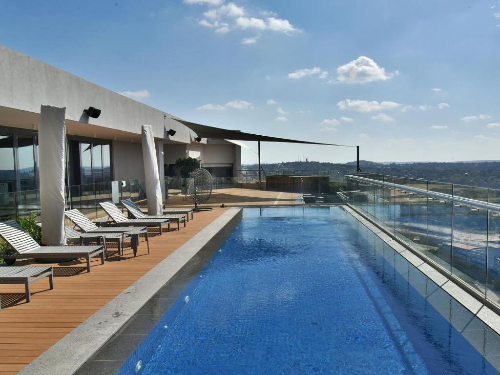 Menlyn Maine Luxury Rentals