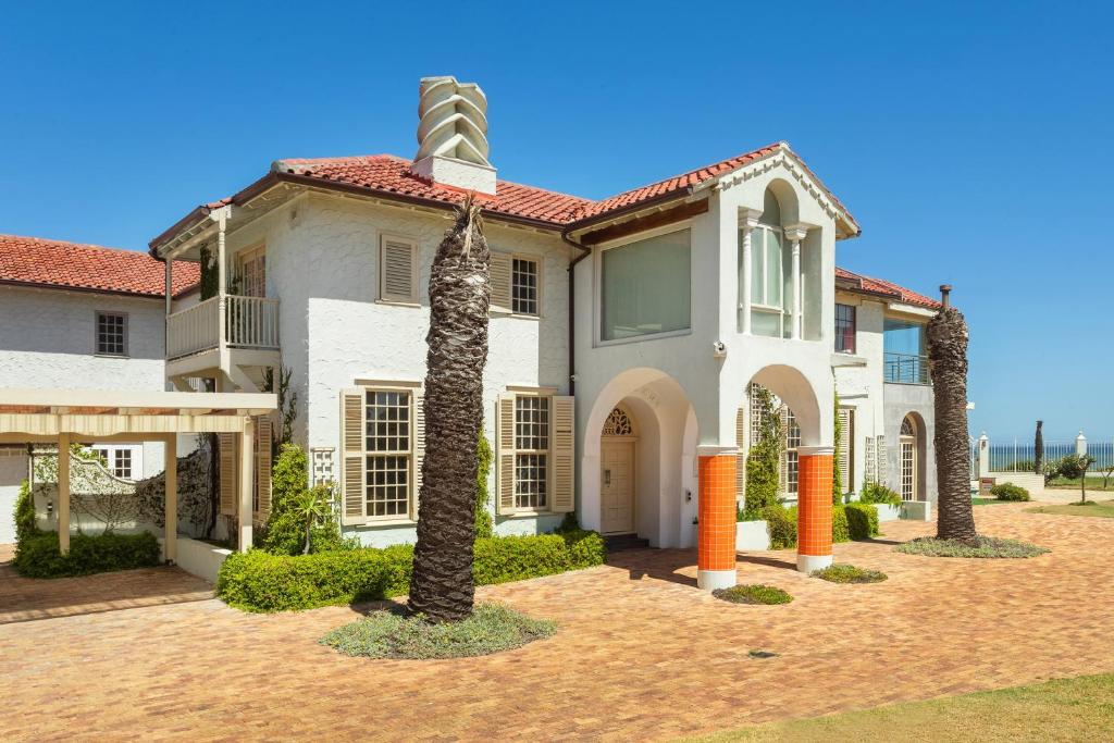 Mira Beach Villa