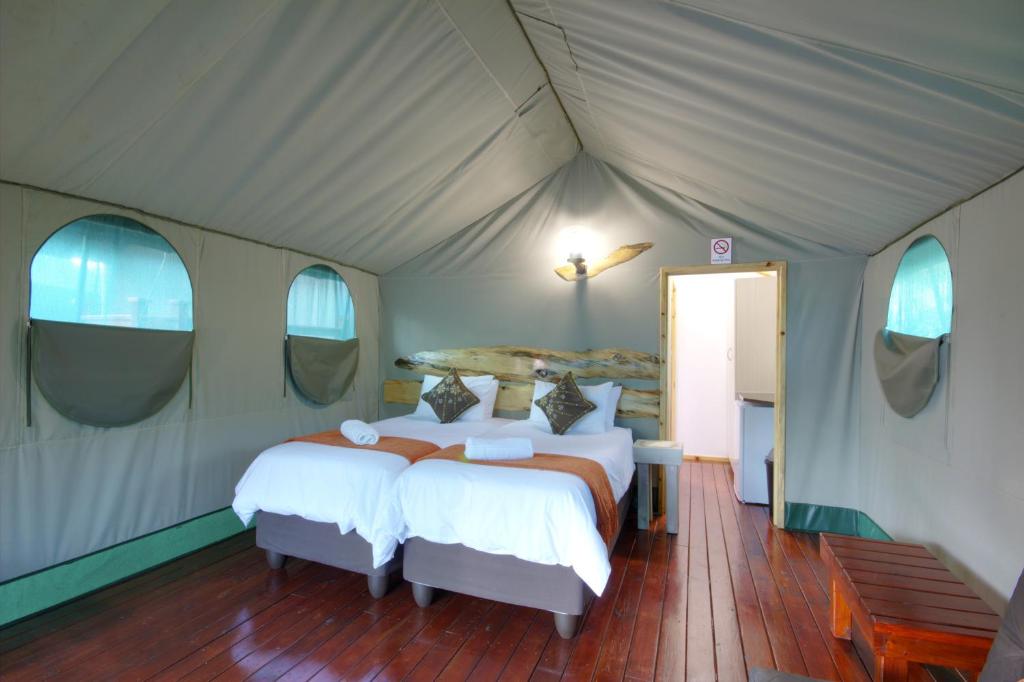 Luxury Tented Village @ Urban Glamping