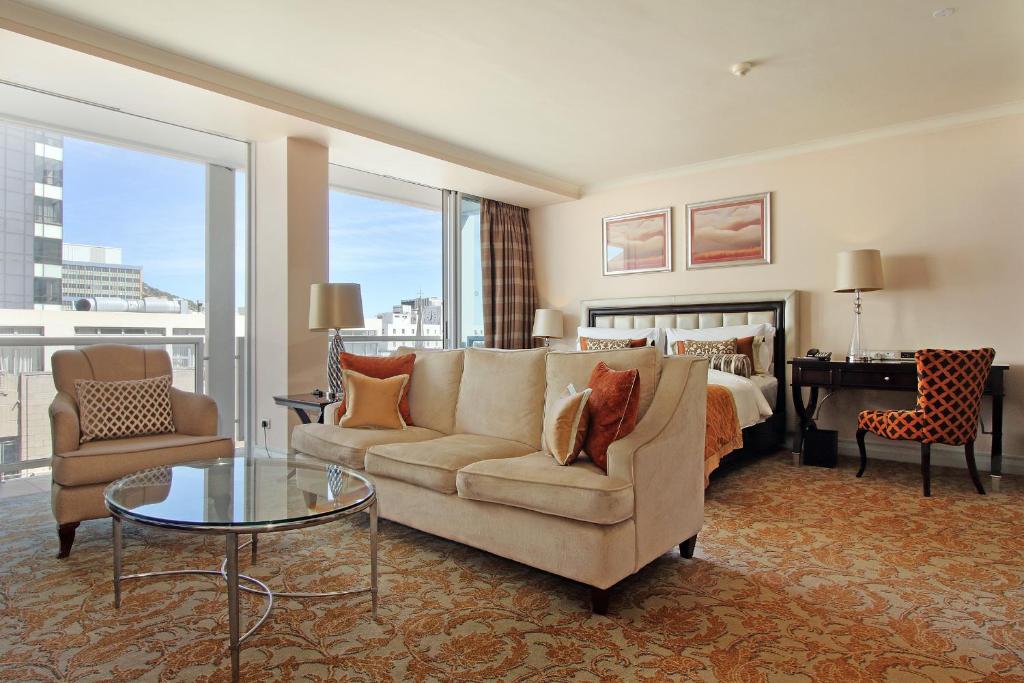 Taj Cape Town - privately rented luxury 5 star suites - very spacious with kitchenette
