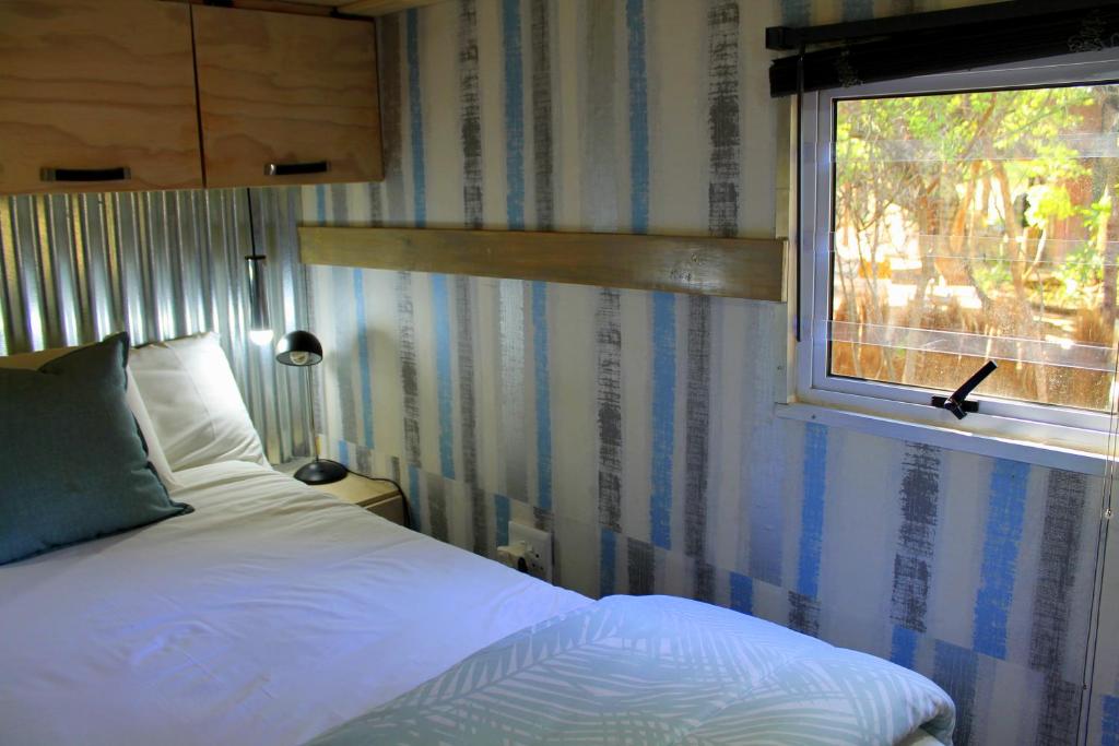 Ndlovu Tiny Home Dinokeng