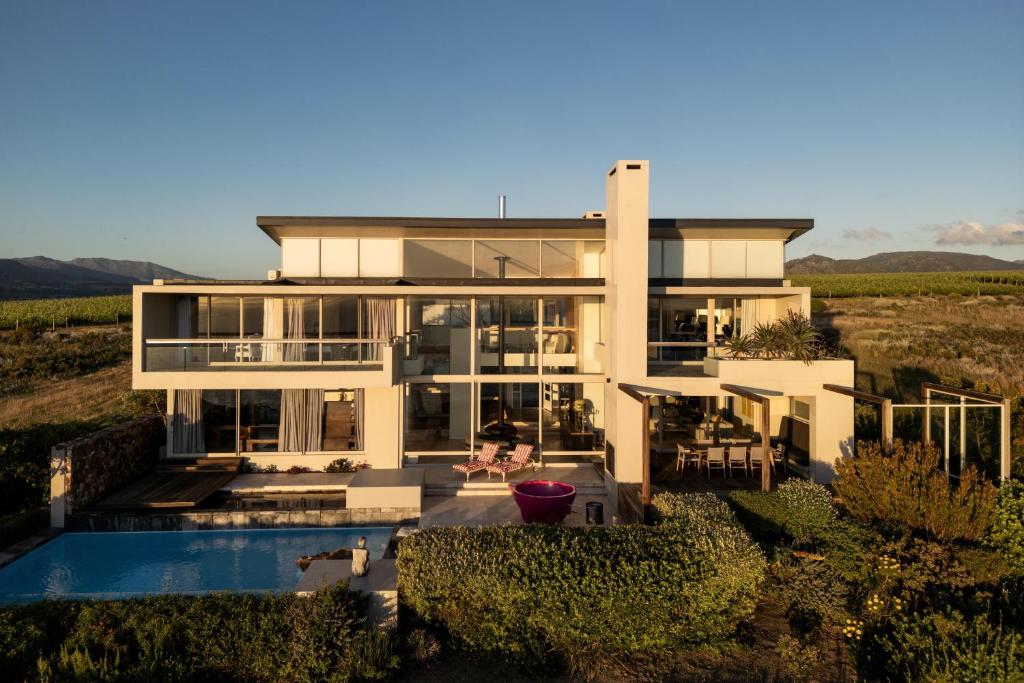 Benguela Cove - Oceans Away