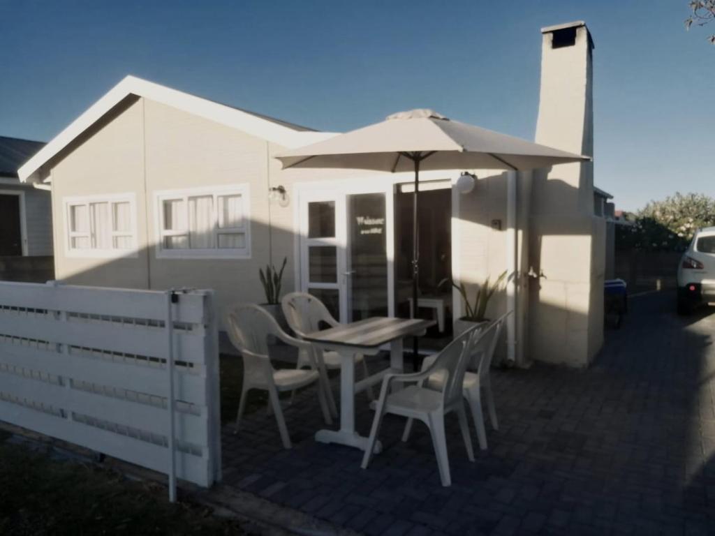 Ons Strandhuisie N5 in Pearly Beach