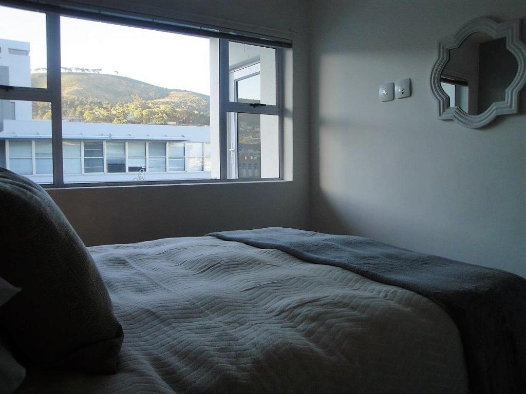 Overbeek 1 Bedroom 702 Apartment on Kloof Street