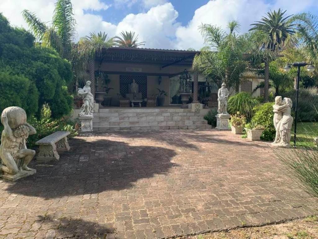 Palm Villa