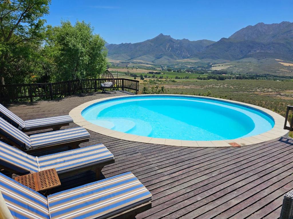 Valley View Eco Country Estate - Paradise in the Winelands