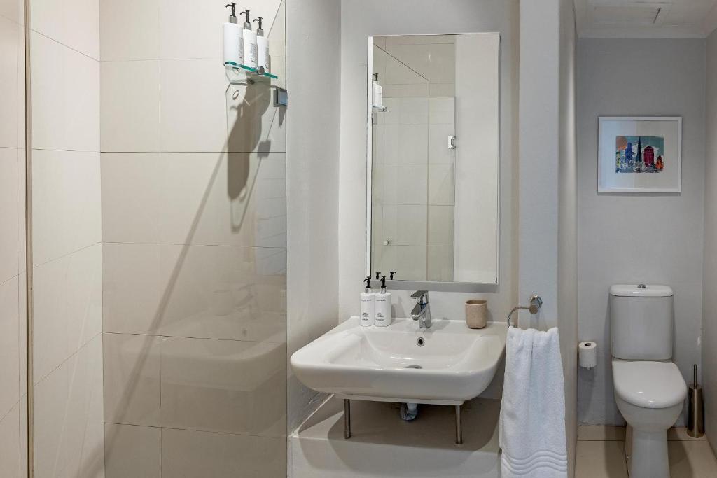 Sapphire Tide Suite