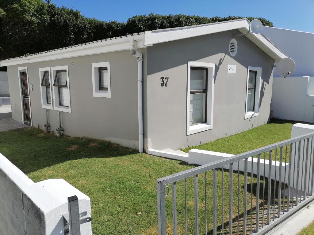 Pearly Beach Cottage