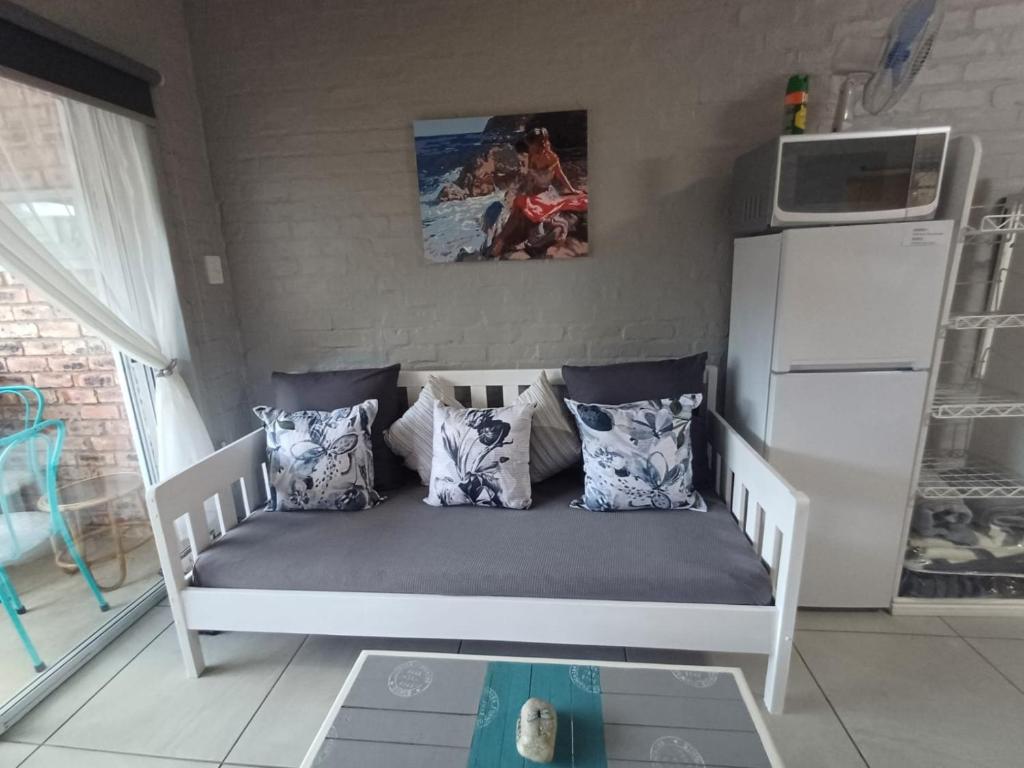 Petite Selfcatering Accommodation Struisbaai SA