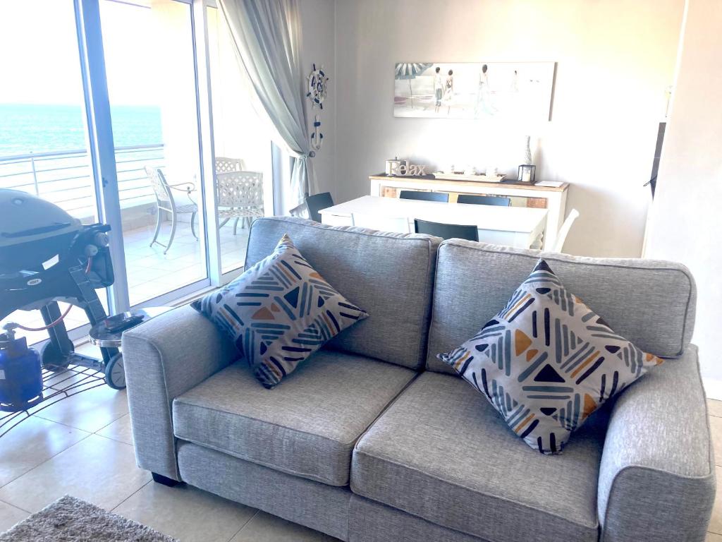 Portico 606