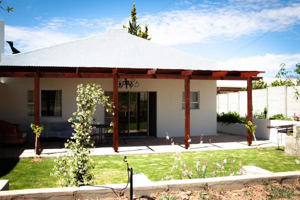 Rooikraal Hamlet Village Cottage