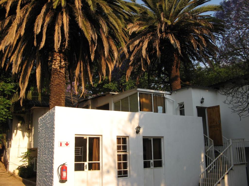 Rosebank Hostel