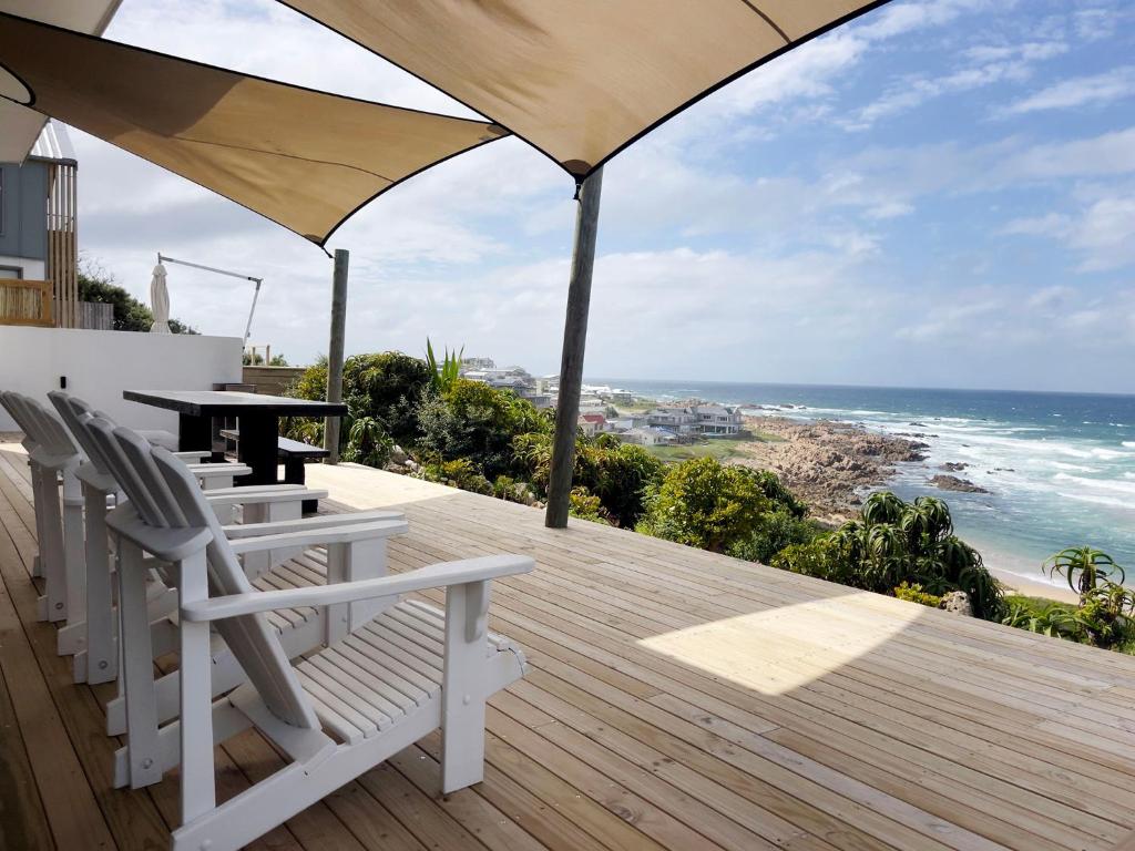 Rus & Roes Beach Home