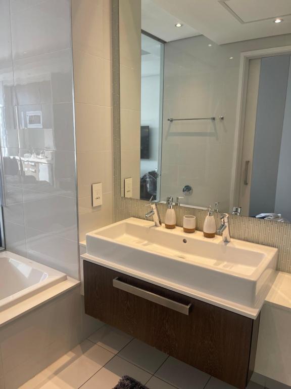 Sandton Skye Premium 515