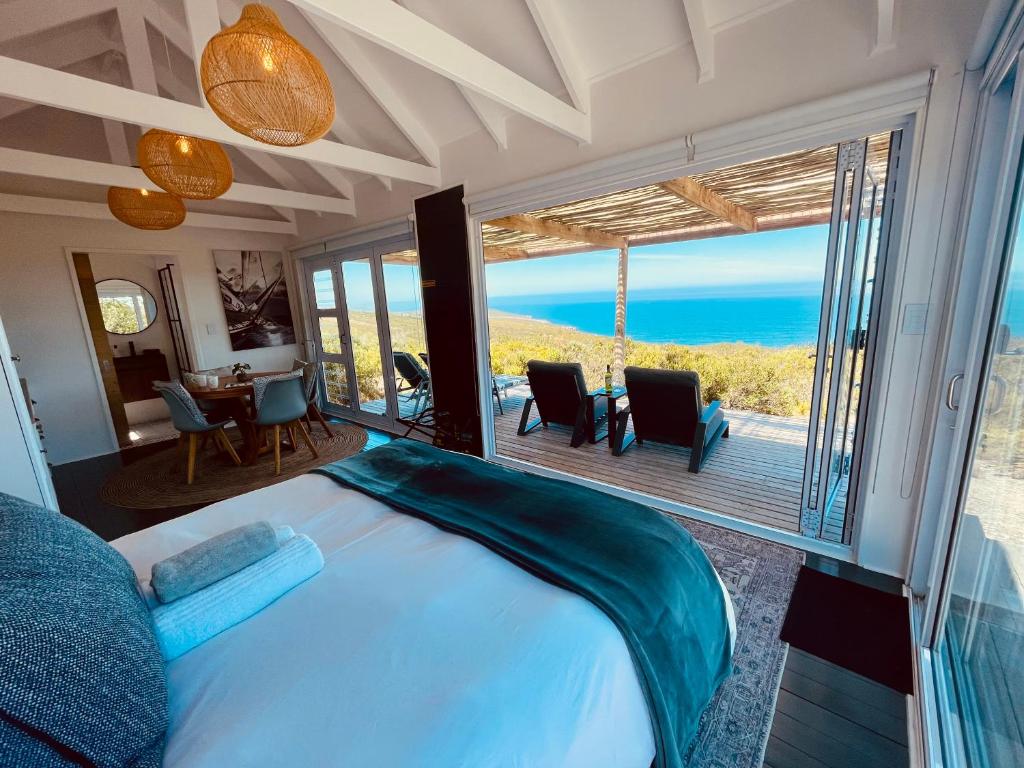 Sea Views, Hikes & Tranquility Wildside Cabin
