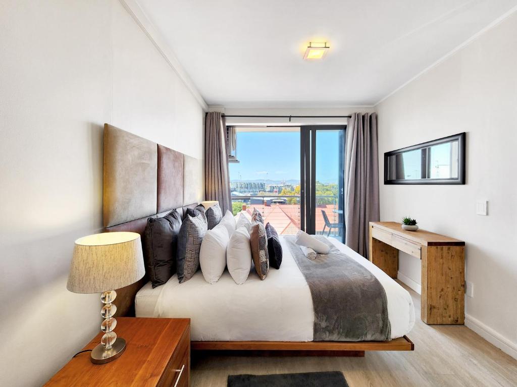 The Rockwell Luxe with V&A Waterfront & Sea View