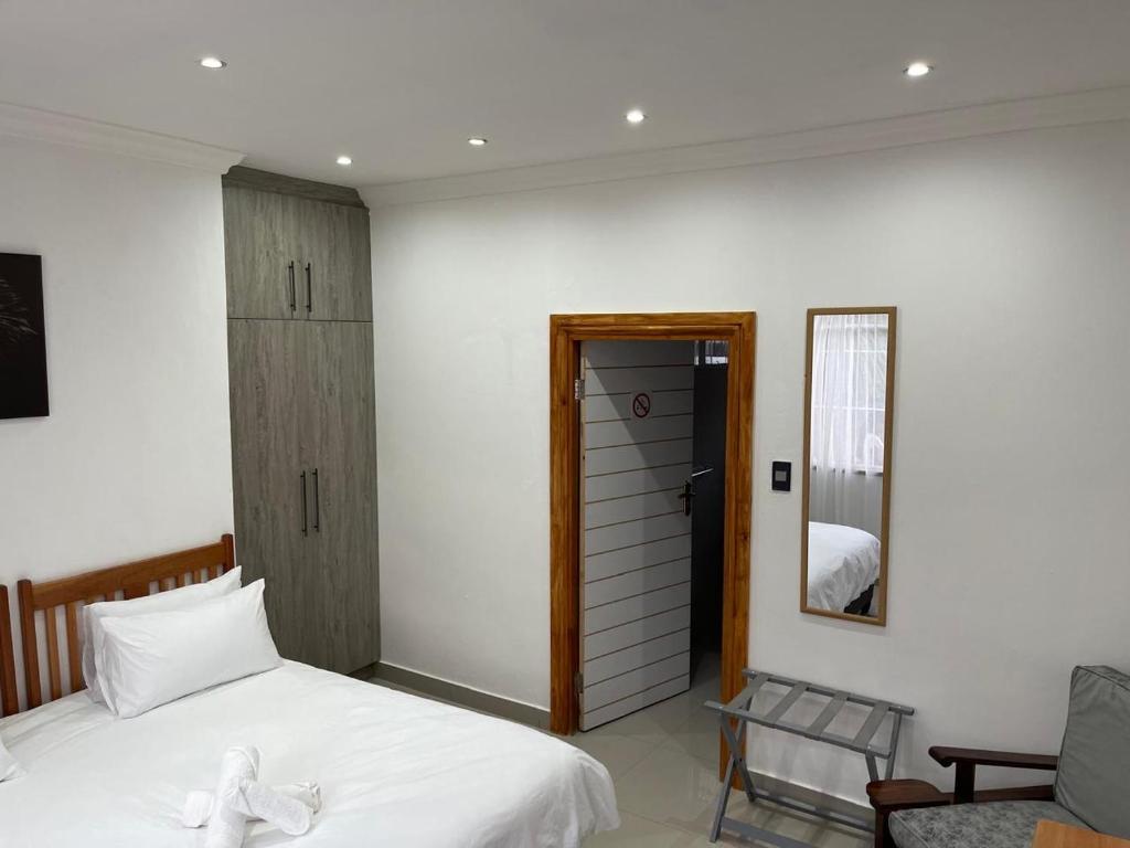 Serenity Guest Lodge