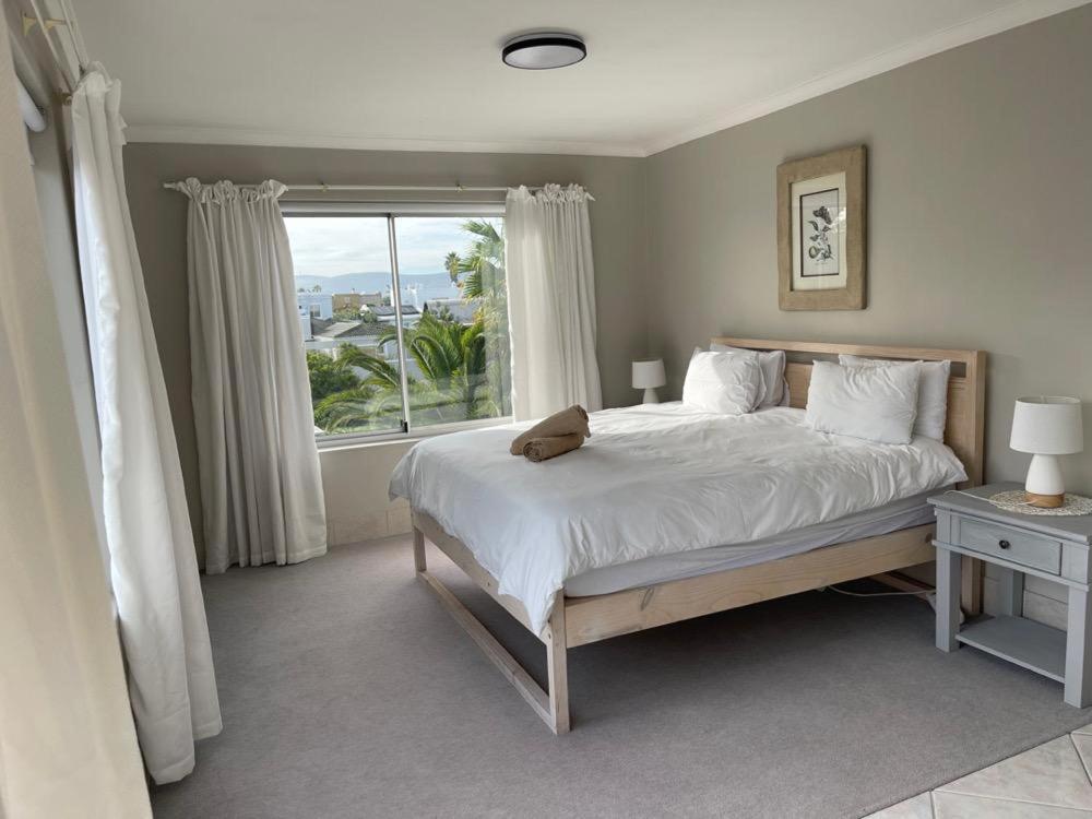 Silver Sunsets Self-Catering Apartments