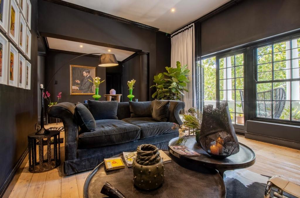 Sophisticated Seaside Townhouse