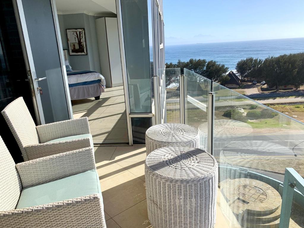 Spacious 2 bedroom space with breathtaking seaview