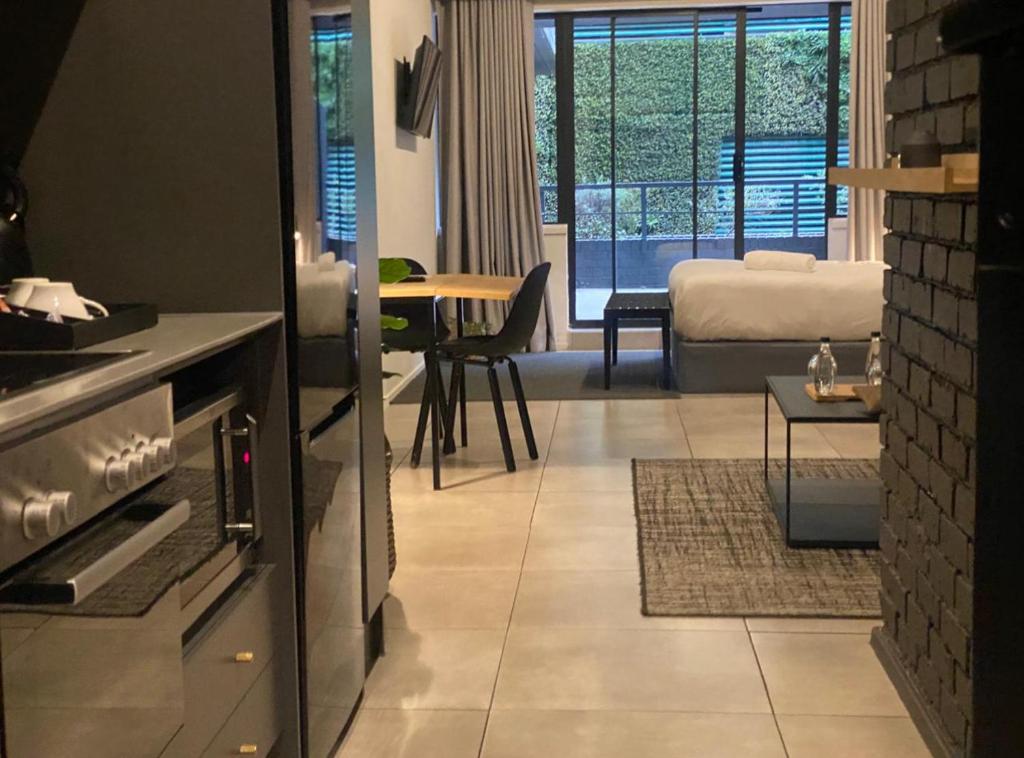Spacious Studio In Sandton, Johannesburg