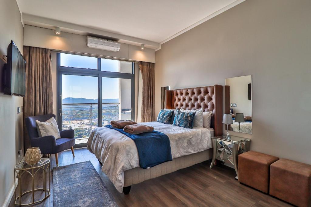 Menlyn Maine Unit 1420