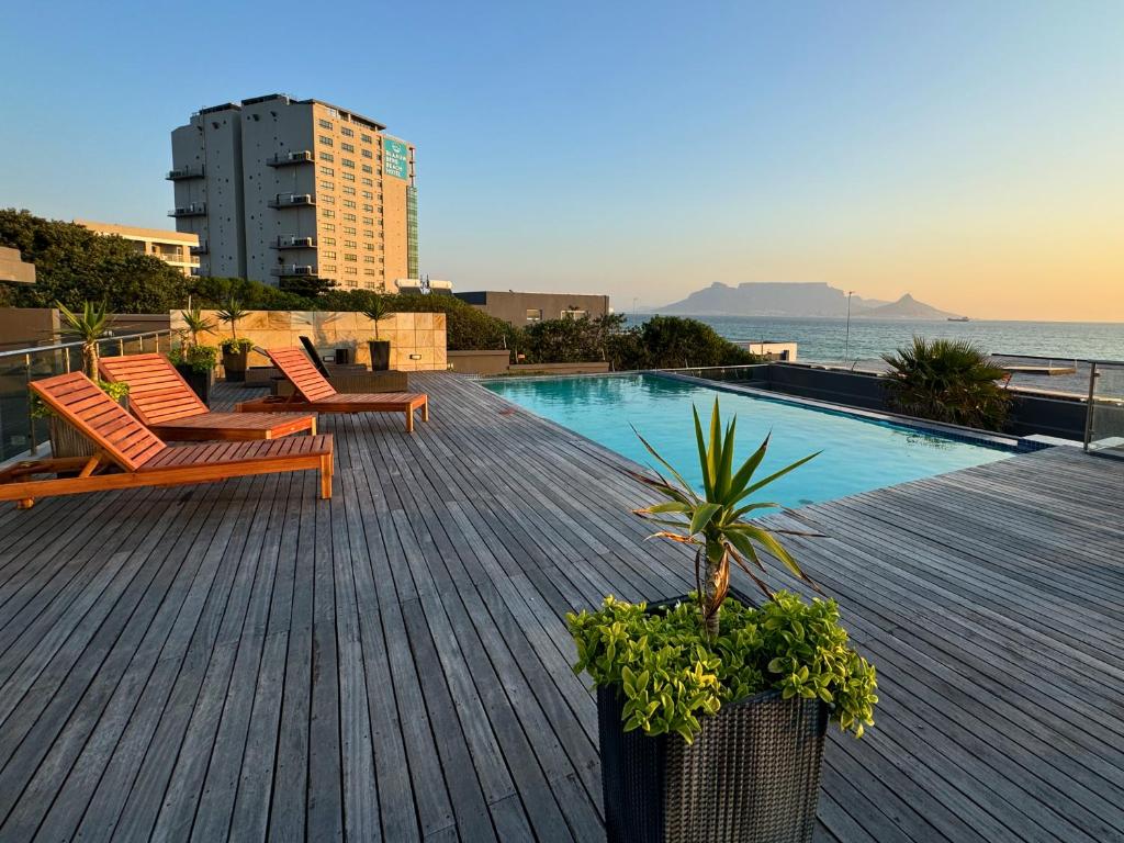 Infinity - Stunning 1 bedroom apartment with sea & mountain views
