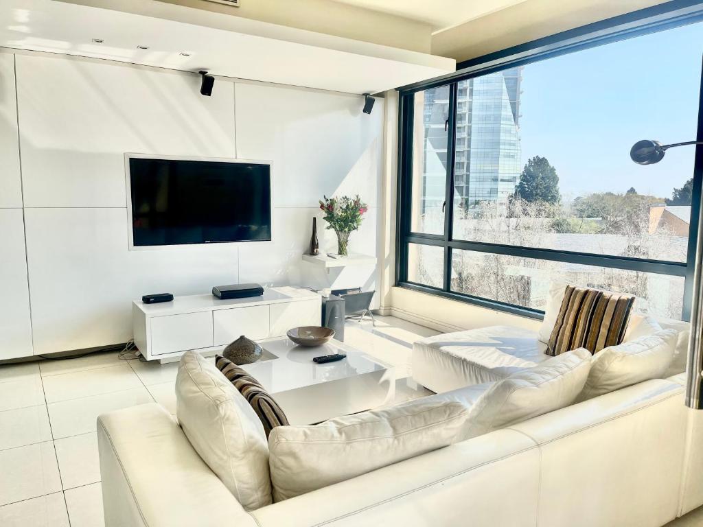 Stunning 2 Bedroom Apartment